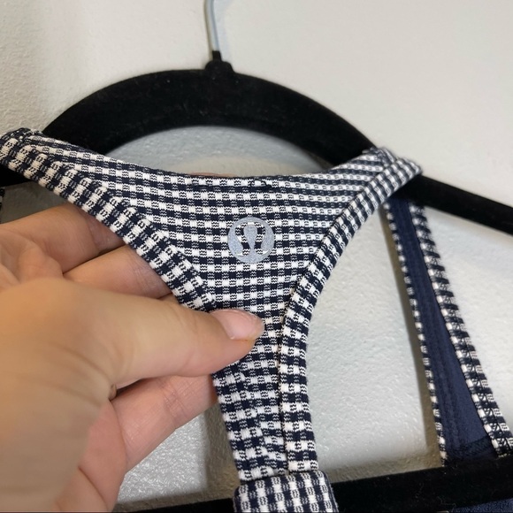 Lululemon Practice Freely Tank Top Inkwell Dark Navy Built in Sports Bra Size 6 - Picture 5 of 10